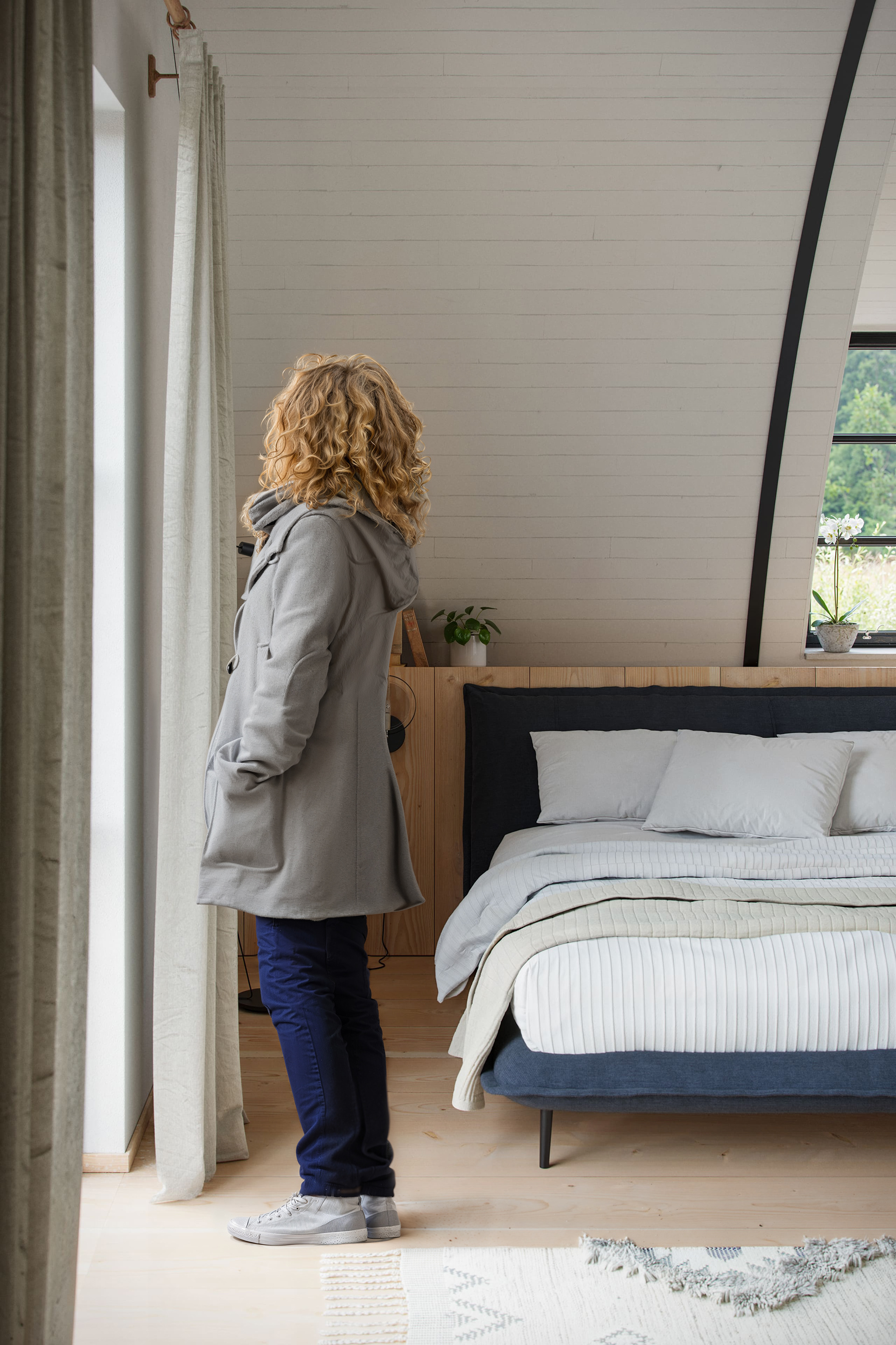 Nissen hut conversion - Bedroom and En-suite