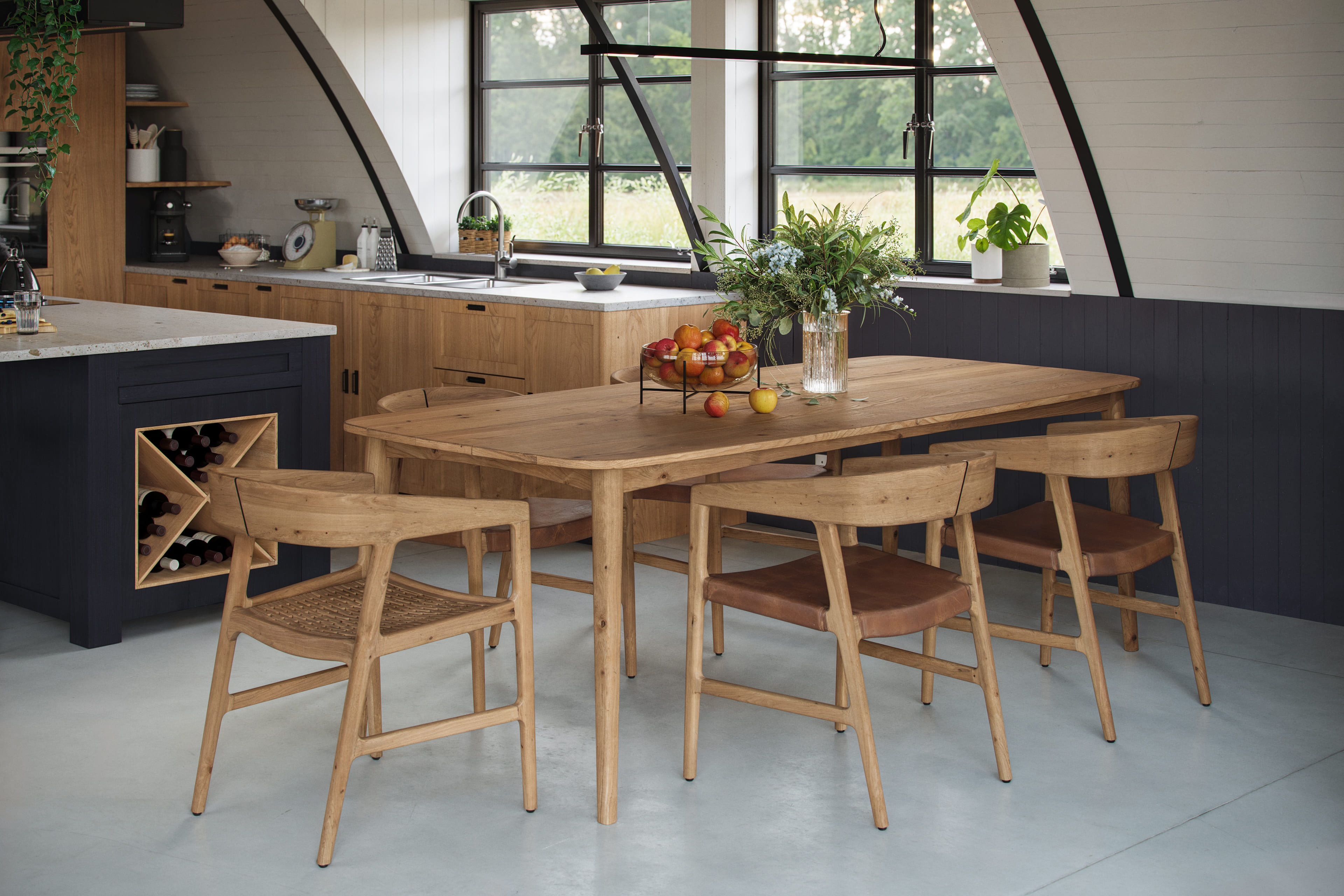 Nissen hut conversion - interiors